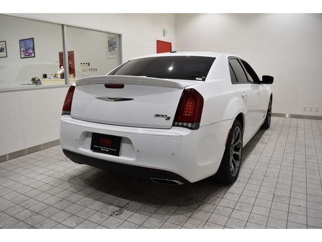 CHRYSLER 300 2017 Image 31