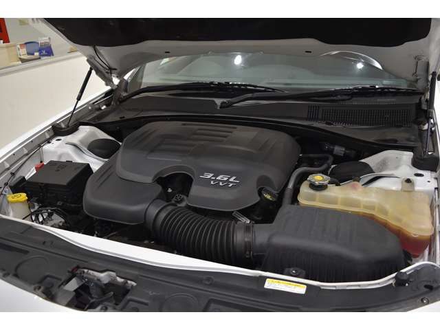 CHRYSLER 300 2017 Image 31