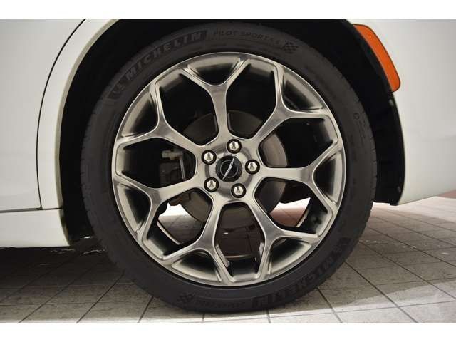 CHRYSLER 300 2017 Image 31