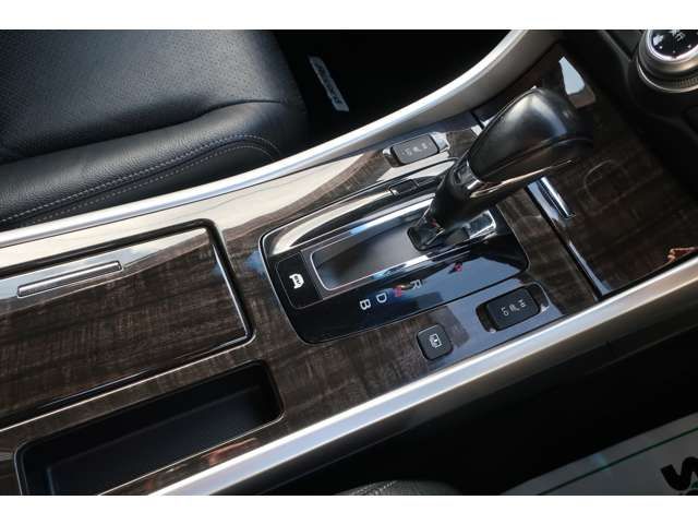 HONDA ACCORD HYBRID 2014 Image 31