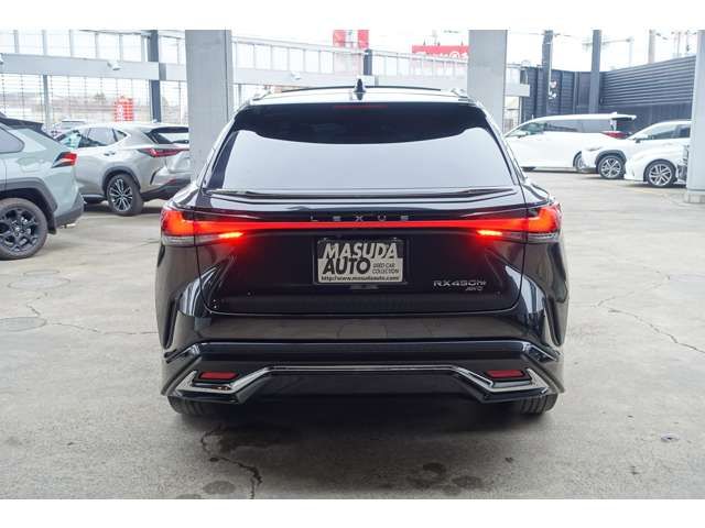 TOYOTA LEXUS RX450H+ 2023 Image 31