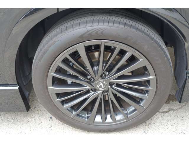 TOYOTA LEXUS RX450H+ 2023 Image 31