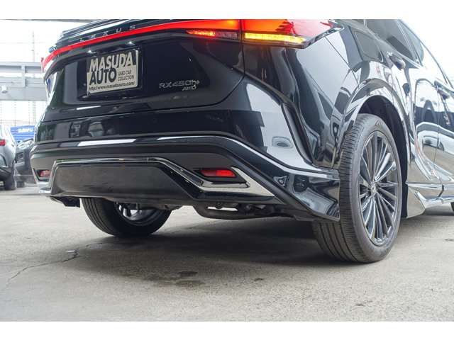 TOYOTA LEXUS RX450H+ 2023 Image 31