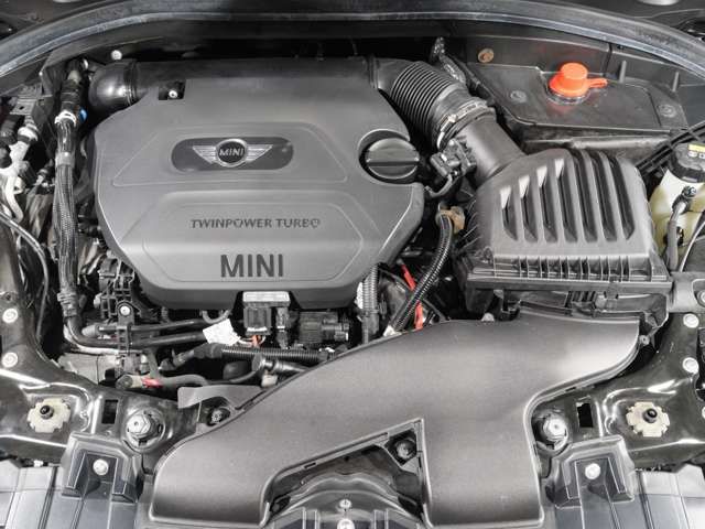BMW MINI COOPER SD C 2017 Image 31
