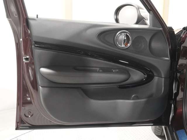 BMW MINI COOPER SD C 2017 Image 31