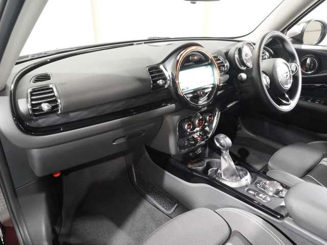 BMW MINI COOPER SD C 2017 Image 31