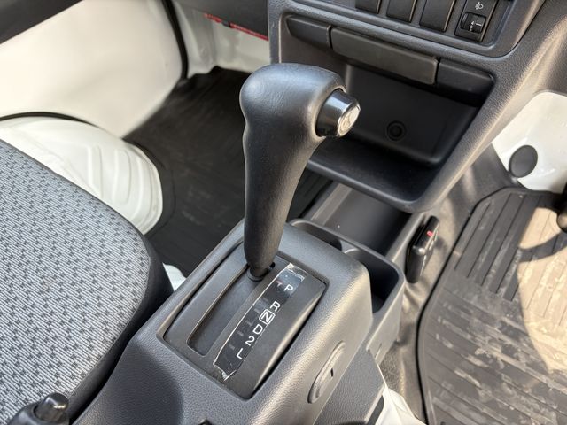 NISSAN NT100 CLIPPER 2015 Image 31