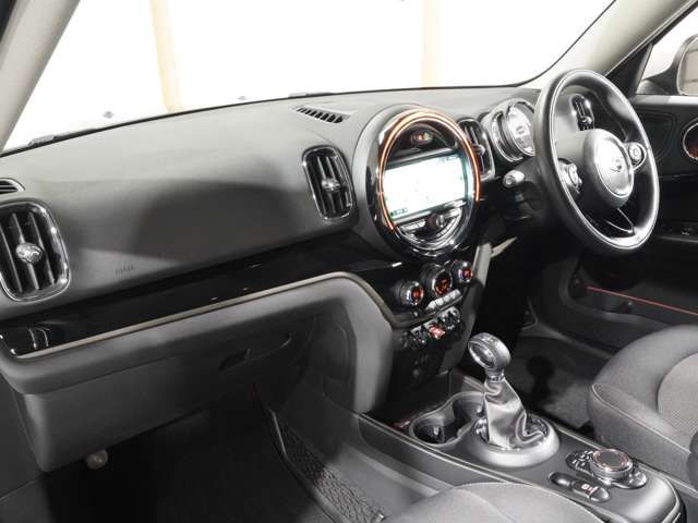 BMW MINI COOPER D CR 2017 Image 31