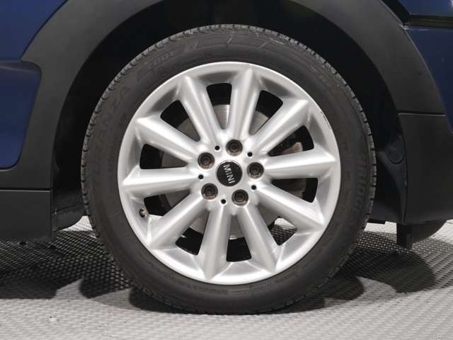 BMW MINI COOPER D CL 2017 Image 31