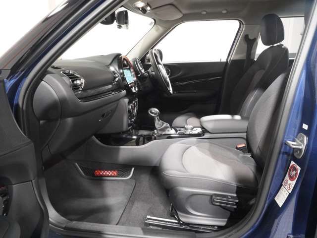 BMW MINI COOPER D CL 2017 Image 31