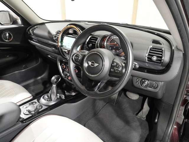 BMW MINI COOPER D CL 2017 Image 31