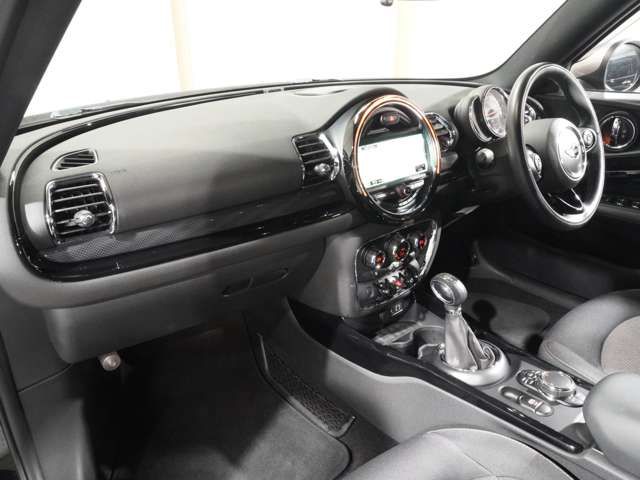 BMW MINI COOPER D CL 2016 Image 31