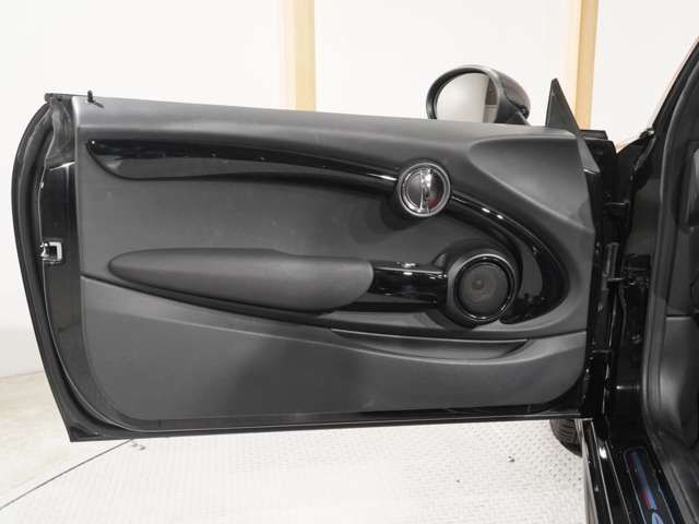 BMW MINI OPEN 2017 Image 31