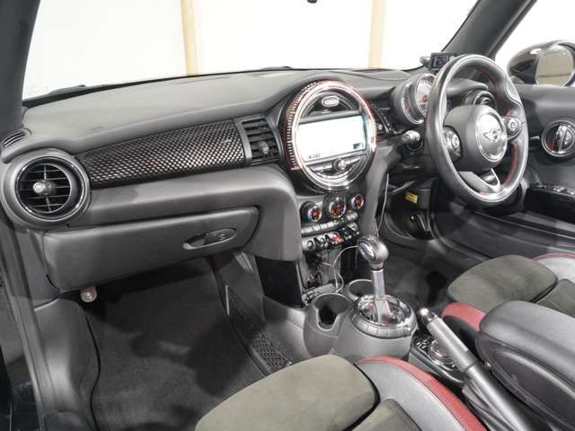 BMW MINI OPEN 2017 Image 31