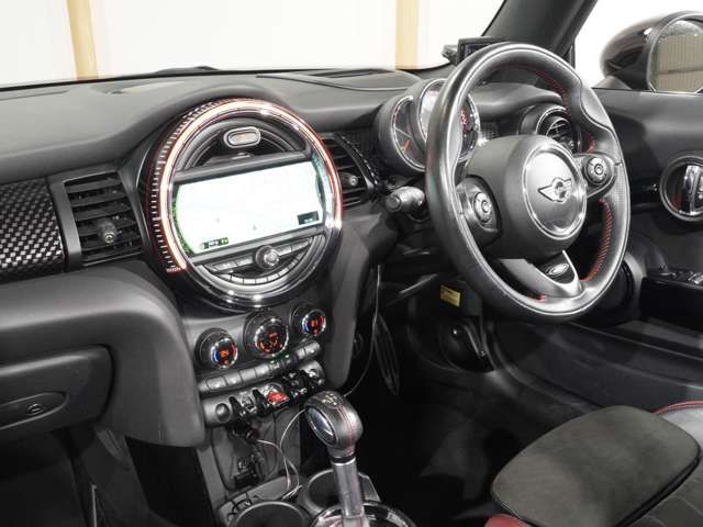 BMW MINI OPEN 2017 Image 31