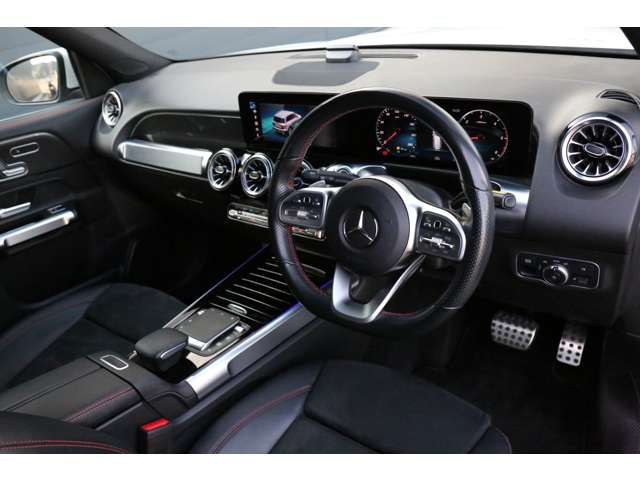 MERCEDES BENZ GLB 2021 Image 31