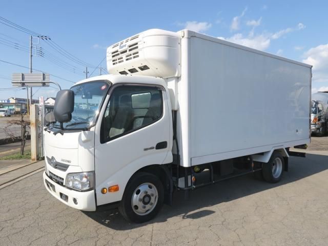 HINO DUTRO 2017 Image 31