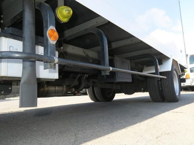 HINO DUTRO 2017 Image 31