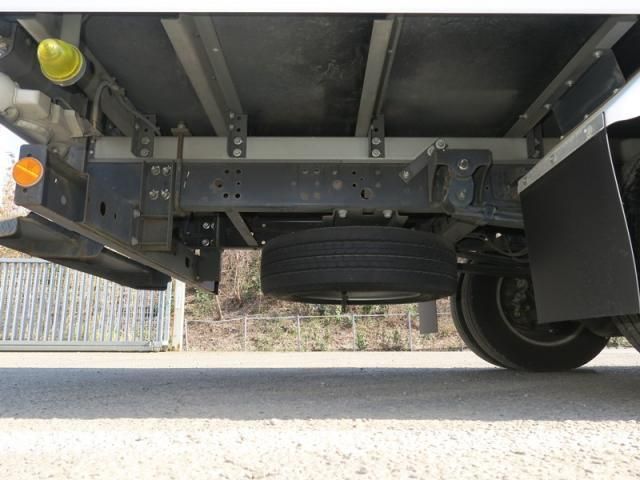 HINO DUTRO 2017 Image 31