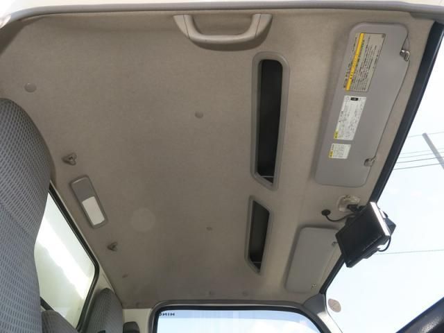 HINO DUTRO 2017 Image 31