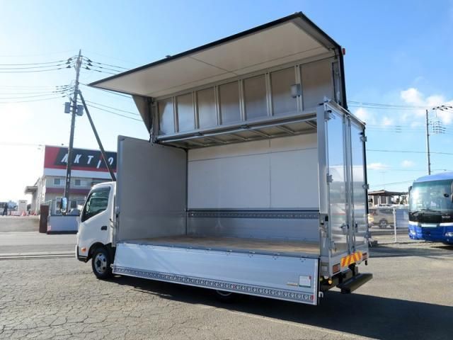 HINO DUTRO 2025 Image 31