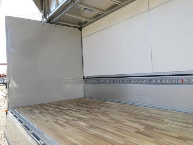 HINO DUTRO 2025 Image 31