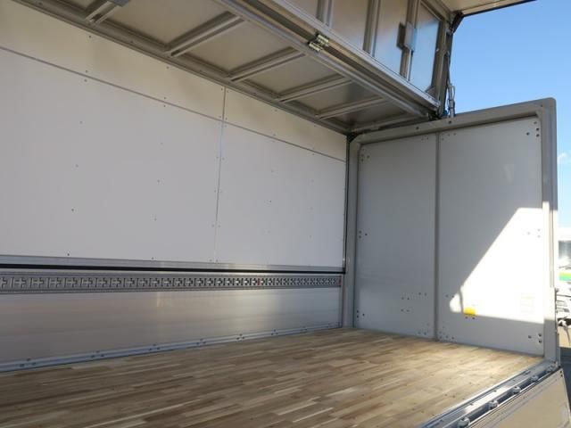 HINO DUTRO 2025 Image 31