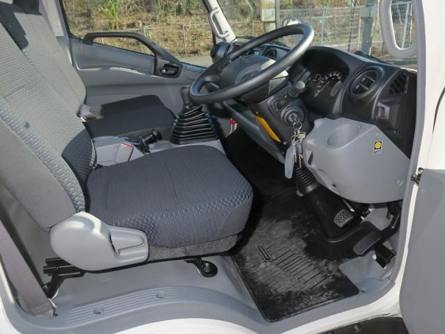 HINO DUTRO 2025 Image 31