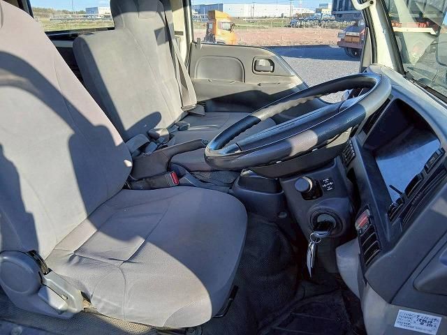 ISUZU ELF 2014 Image 31