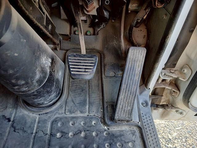 ISUZU ELF 2014 Image 31