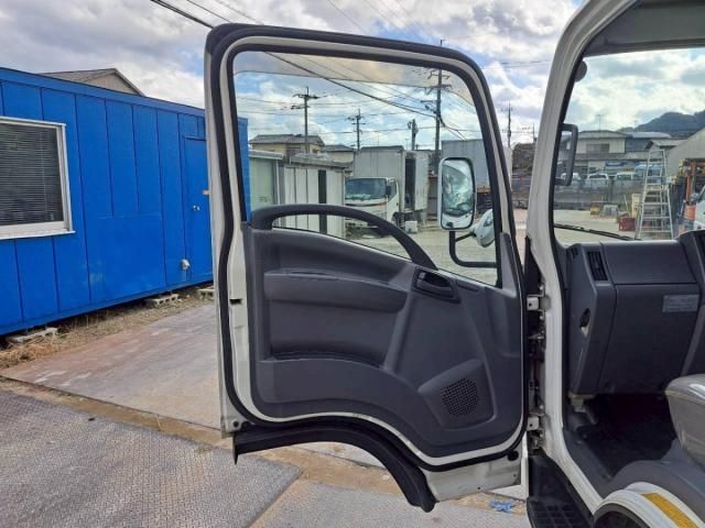 ISUZU ELF 2017 Image 31