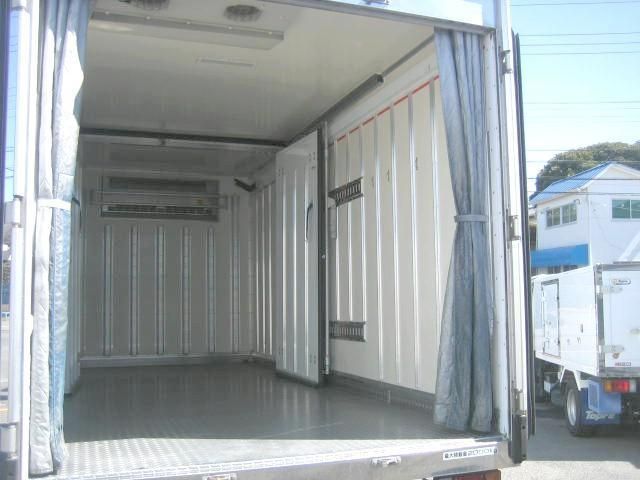 ISUZU ELF 2019 Image 31