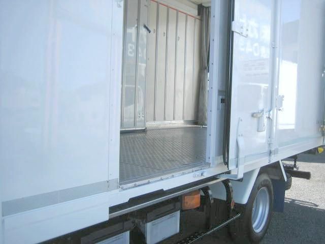 ISUZU ELF 2019 Image 31