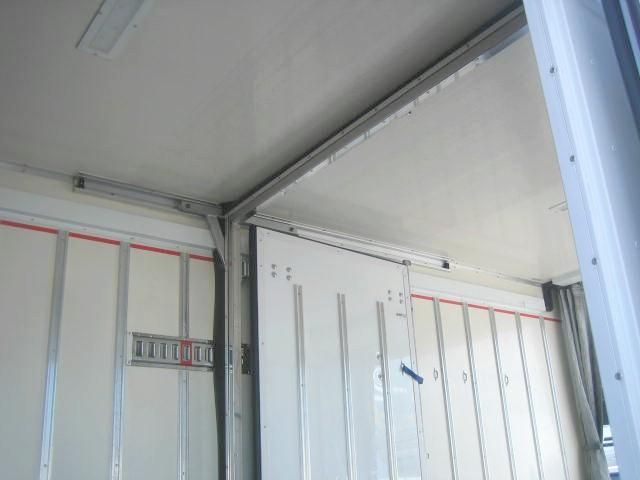 ISUZU ELF 2019 Image 31