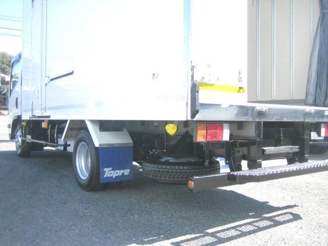 ISUZU ELF 2019 Image 31