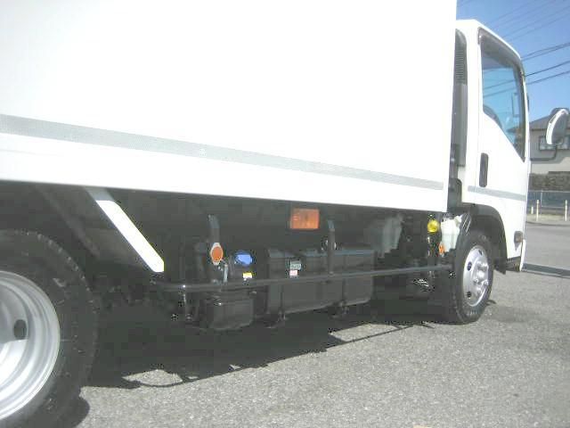 ISUZU ELF 2019 Image 31