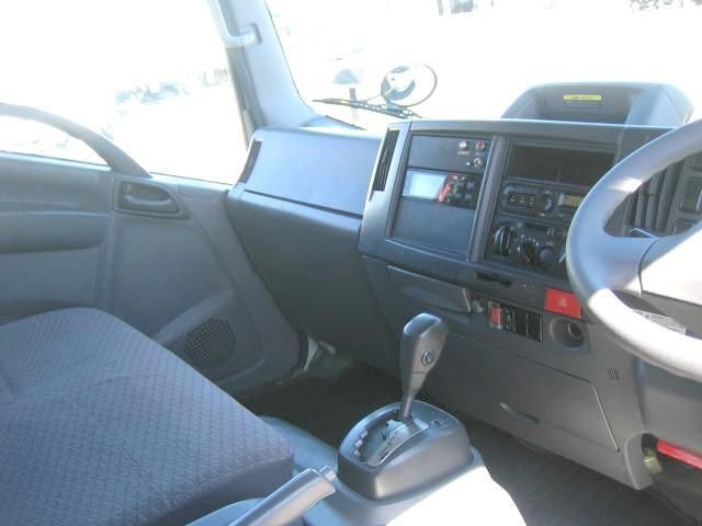 ISUZU ELF 2019 Image 31