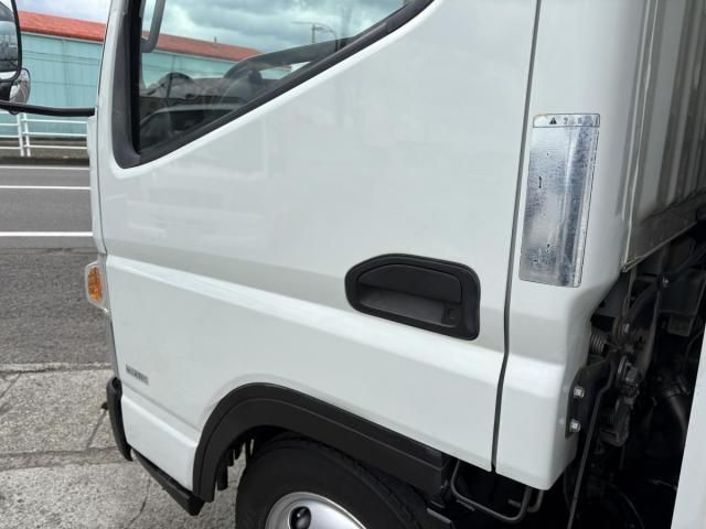 MITSUBISHI CANTER 2016 Image 31