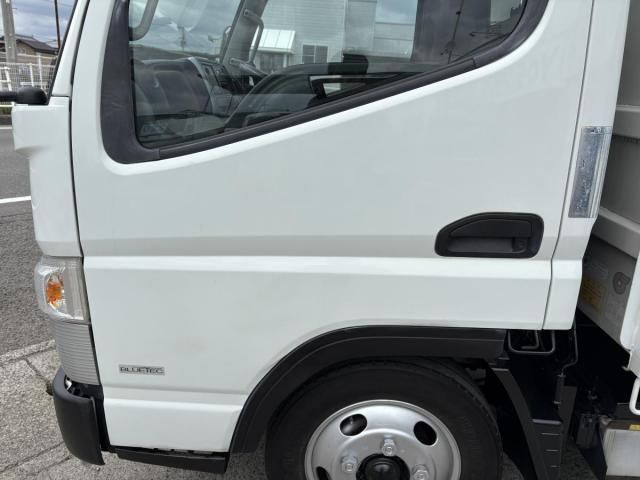 MITSUBISHI CANTER 2016 Image 31