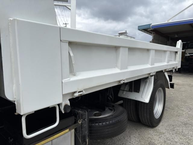 MITSUBISHI CANTER 2016 Image 31