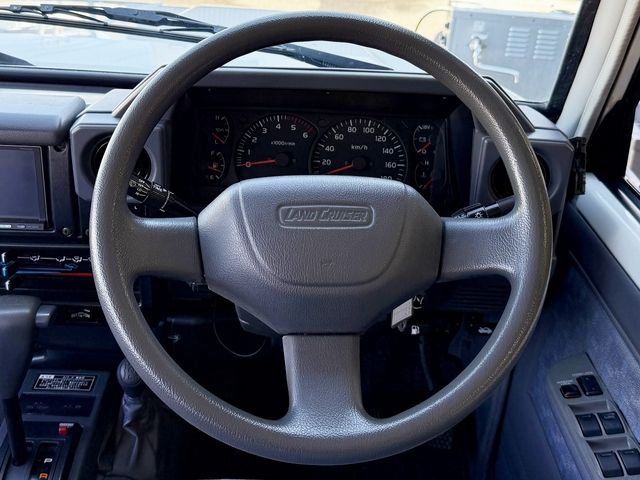 TOYOTA LANDCRUISER VAN 2002 Image 31