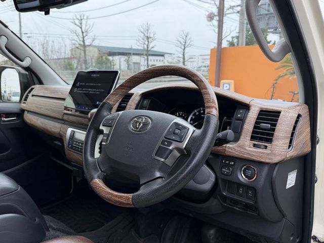 TOYOTA HIACE VAN 2WD 2023 Image 31