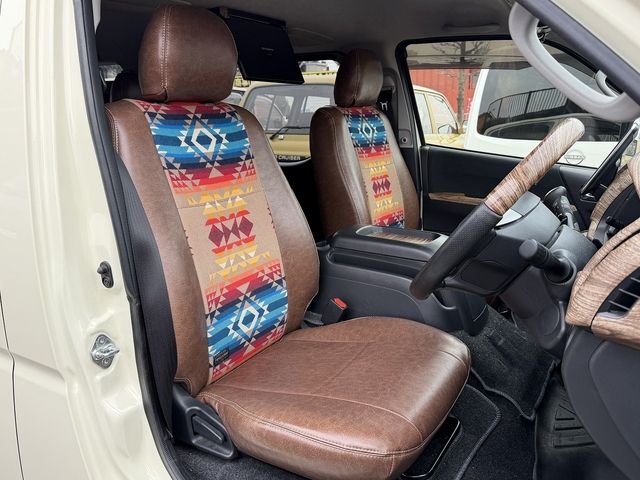 TOYOTA HIACE VAN 2WD 2023 Image 31