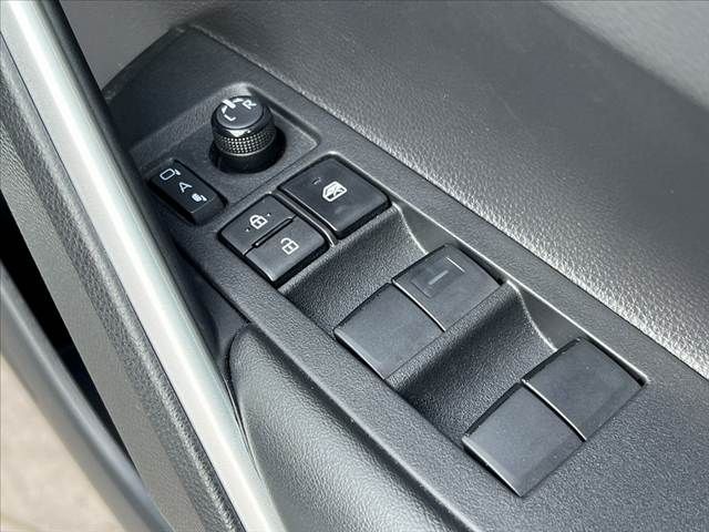 TOYOTA COROLLA CROSS HYBRID 2022 Image 31