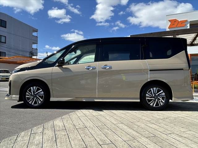 NISSAN SERENA  WG 2023 Image 31