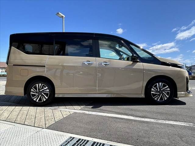 NISSAN SERENA  WG 2023 Image 31