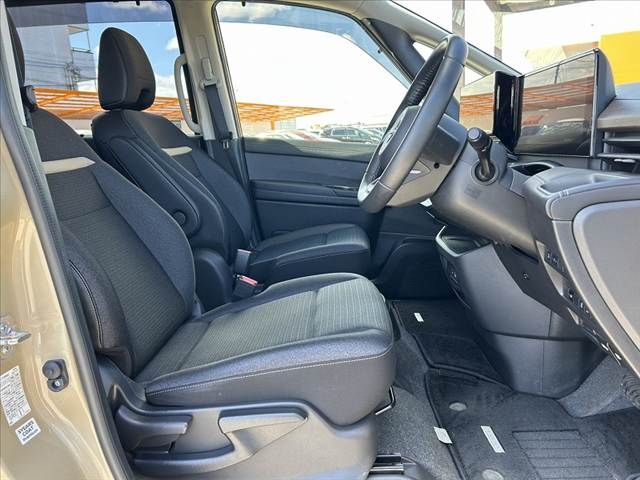 NISSAN SERENA  WG 2023 Image 31