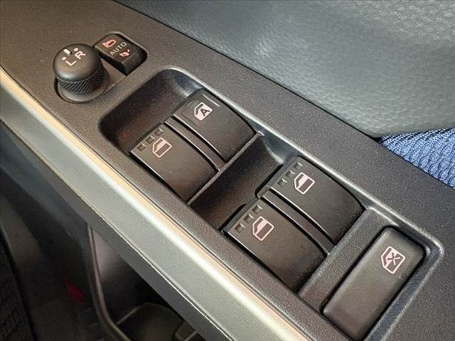 TOYOTA TANK 2017 Image 31