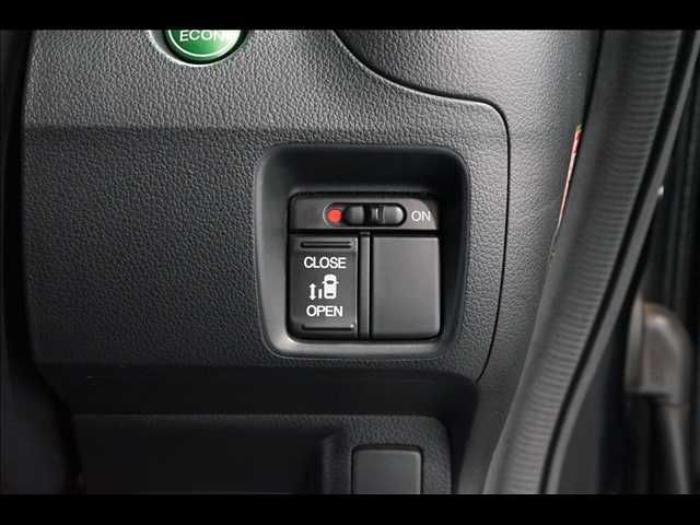 HONDA N BOX CUSTOM 2013 Image 31