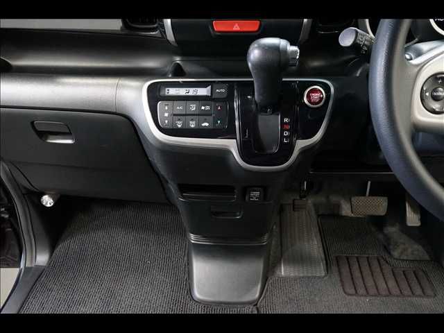 HONDA N BOX CUSTOM 2013 Image 31